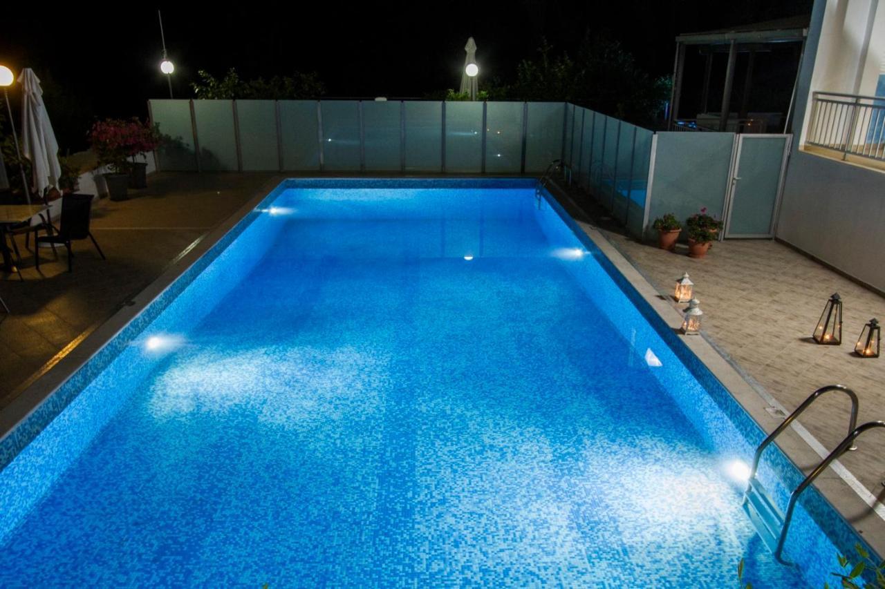 Muses Villas Resort Сани Бийч Екстериор снимка